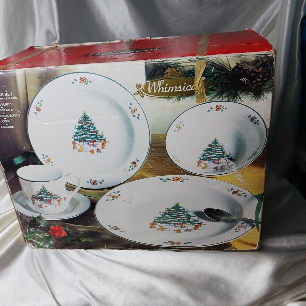 VINTAGE WHIMSICAL CHRISTMAS BY SALEM DINNER SET FOR 4 (20 PIECES TOTAL)